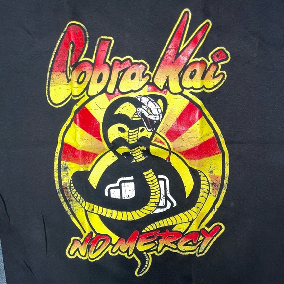 Cobra Kai no mercy graphic tshirt ! - Picture 3 of 3